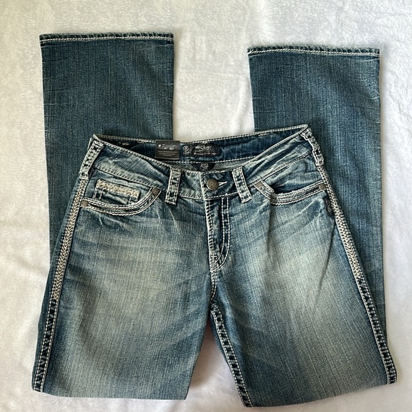 NWT Silver Suki Womens Embellished Y2K Inspired Western Cowgirl Bootcut Jeans 30 - Picture 1 of 9
